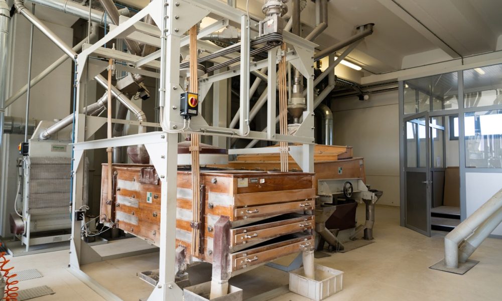 macchinari nello stabilimento Riso Grazia